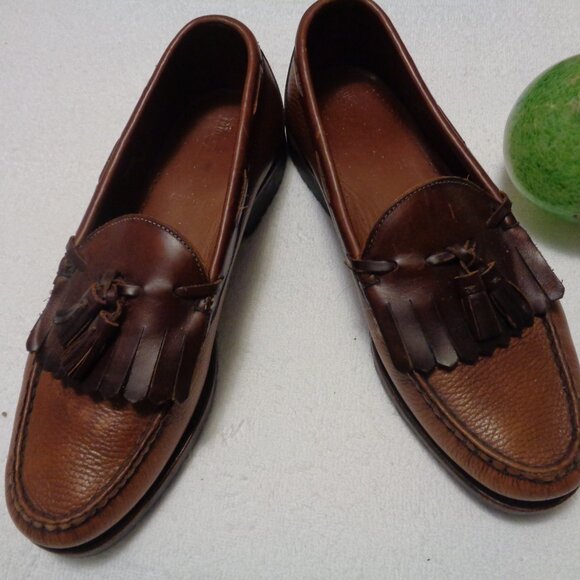 LEATHER MEN LOAFERS COGNAC COLOR W TASSELS BY ALLENEDMONDS 10 1/2 D